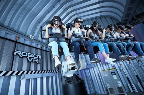virtual reality theme park    coming  houston