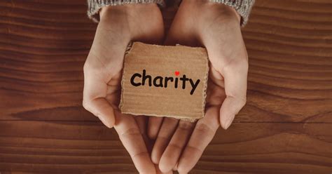 reasons  giving  charity  important communityforce
