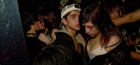 In Tangle Of Young Lips A Sex Rebellion In Chile The New York Times