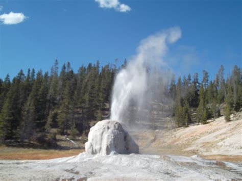 lone star geyser yellowstone national park 2020 all