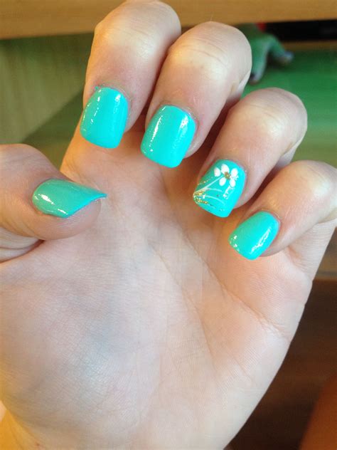 creating light teal color nails