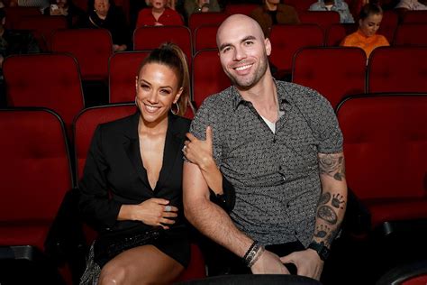 Jana Kramer Discovered Husband S Cheating Right Before A Show