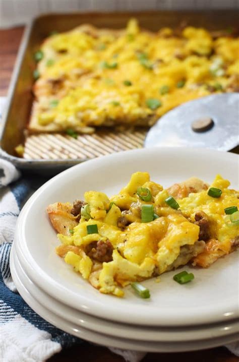 crescent roll breakfast pizza fast easy family favorite