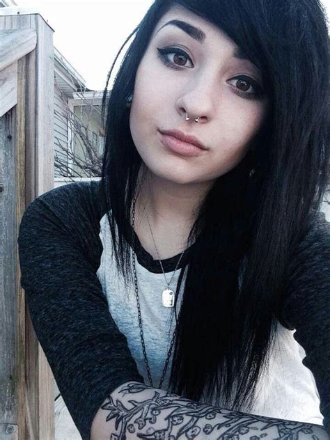 pin by licxi torres on hairstyle black scene hair emo girl