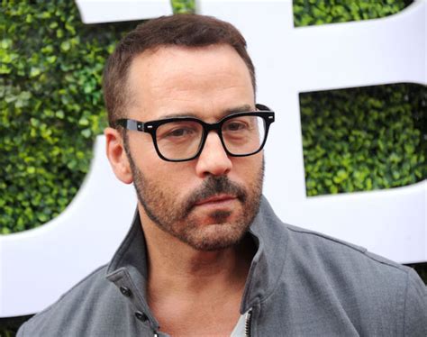 entourage actor jeremy piven accused of sexual