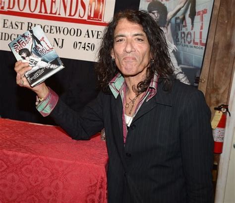 ratt s stephen pearcy talks drag racing new album “view to a thrill