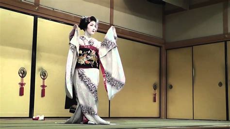 Dance Of Maiko In Kyoto Japan Youtube
