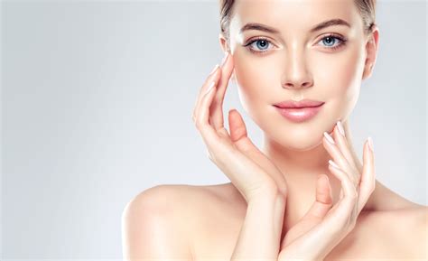 facial center    achieve   youthful appearance