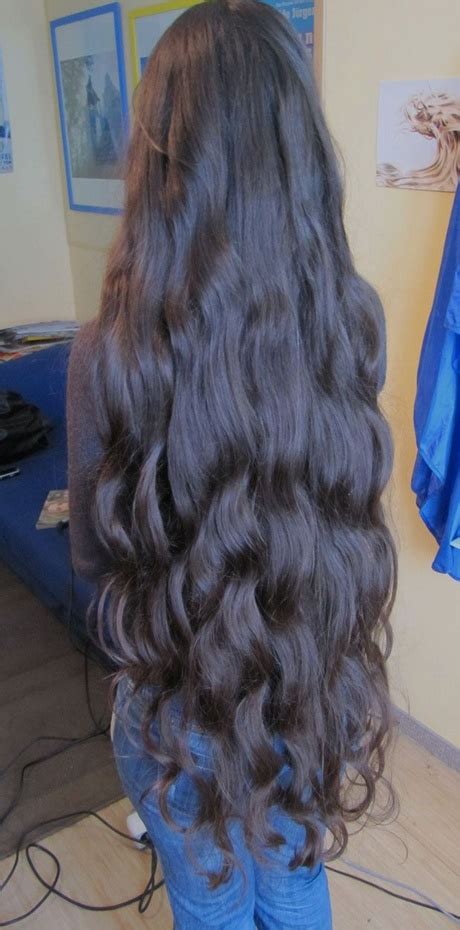 hairstyles for very thick long hair