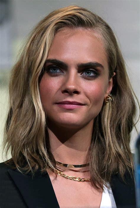 Cara Delevingne Age Height Weight Affair Net Worth