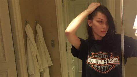 14 celebs who aren t above a bathroom mirror selfie