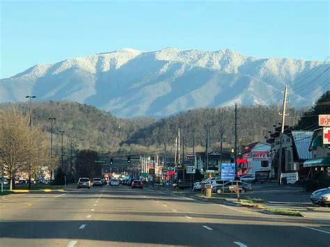 pigeon forge tn travel guide find rentals