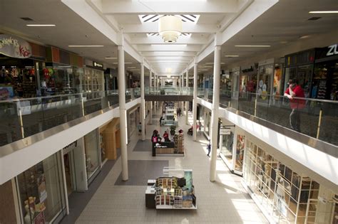 vancouver mall    owner    columbian