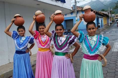 The Way Salvador People Dress Like Honduran Clothing Traditional