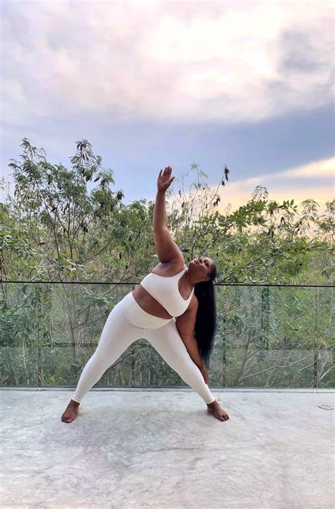 yoga tips  curvy women