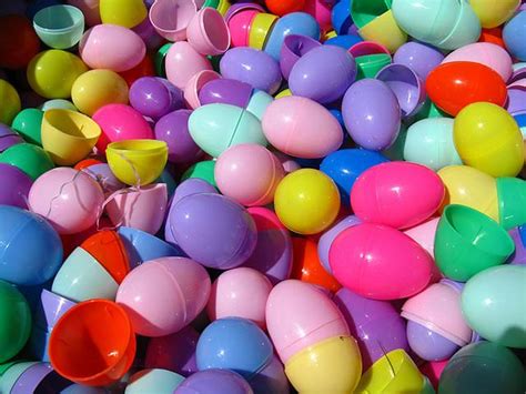 50 uses for plastic easter eggs twiniversity