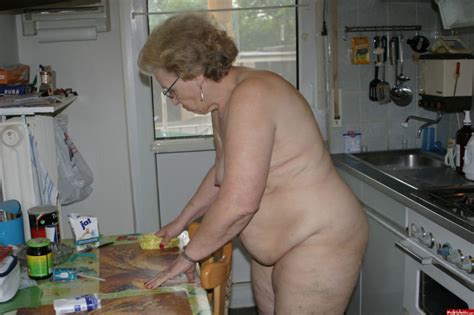 fat granny does housework mature porn pics