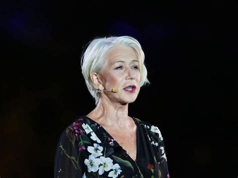 Dame Helen Mirren Hits Out Over Nude Scenes Express Star