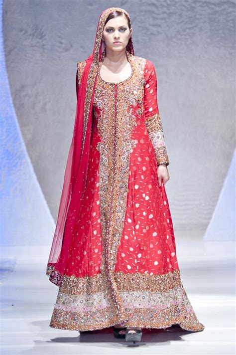 fashion world latest fashion pakistan fashion week london  pakistani dresses fashion styles