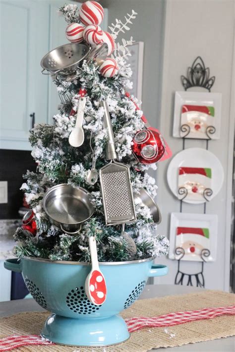 kitchen christmas tree  fabbed