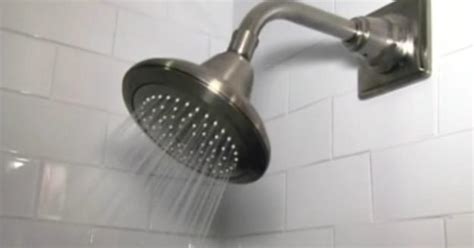 Experts You Probably Don T Need A Shower Every Day Cbs New York