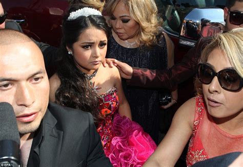 hundreds attend quinceañera after more than million people rsvp d to