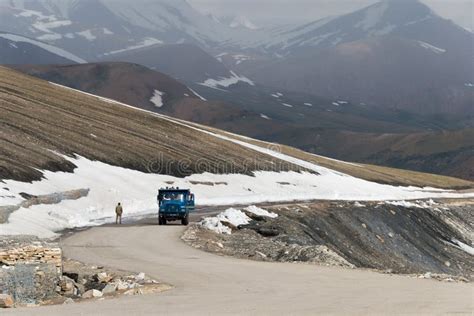 Taglang La Pass On The Leh Manali Highway In Ladakh Jammu And Kashmir
