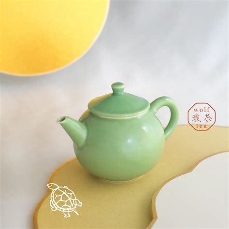 teapot   treasure teapotporcelain teapot wolf tea