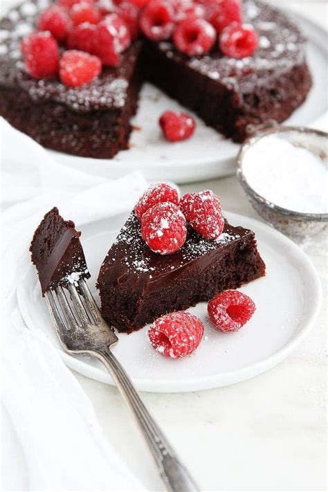 flourless chocolate cake recipe  peas  pod cravings happen