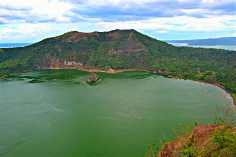 taal volcano talisay batangas southern luzon philippines heroes  adventure
