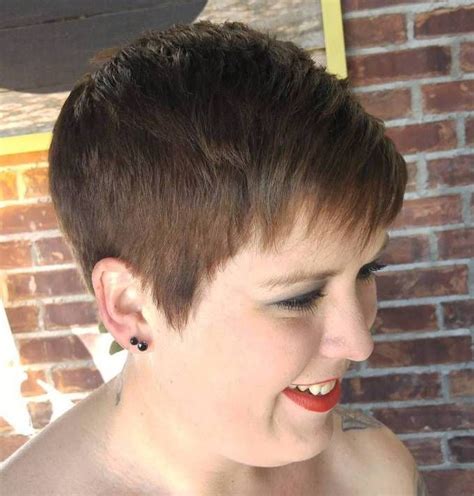 40 super cute looks with short hairstyles for round faces short pixie hairstyles and shorts