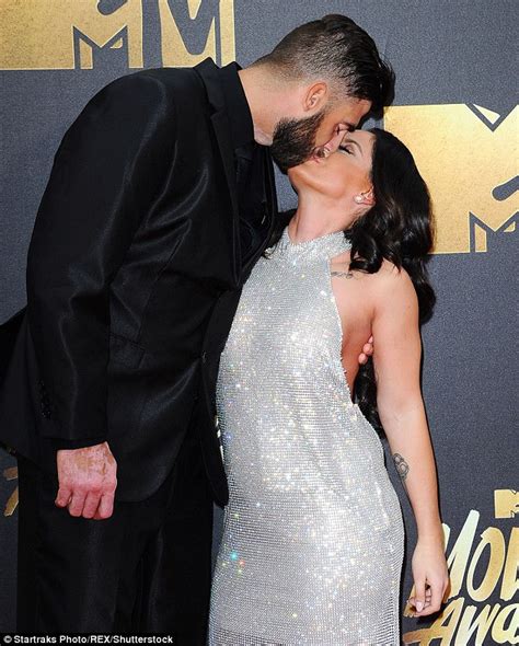 teen mom s jenelle evans and david eason share kiss at mtv movie awards daily mail online