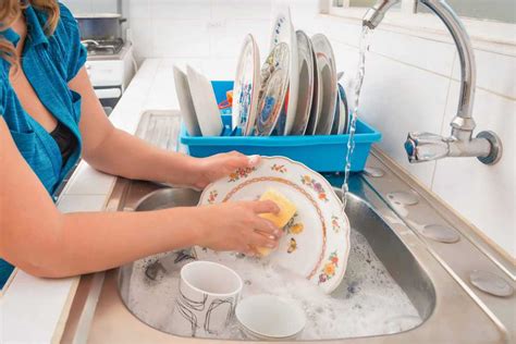 How To Wash Dishes Step By Step Guide