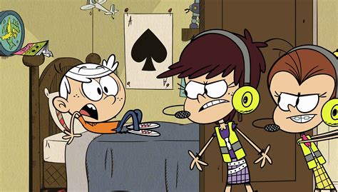 Image S2e03b Luna And Luan Need Lincoln S Room Png The