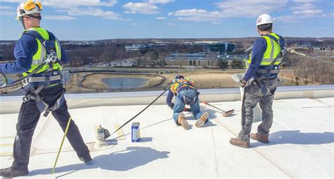 type  fall protection   beneficial  productivity safety blog
