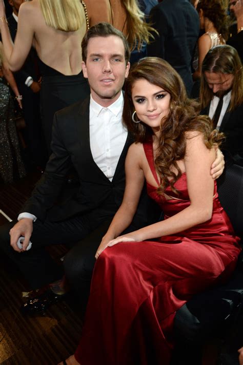 selena gomez and taylor swift s brother grammy photo