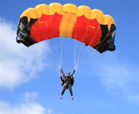 insurance   parachute  captive insurance    parachute