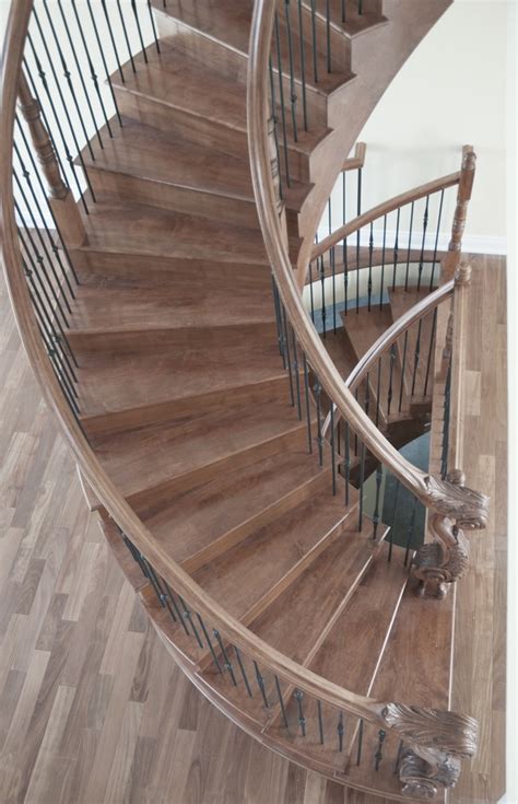 Curved Stair 187 Ottawa Classic Stairs And Bannisters Inc