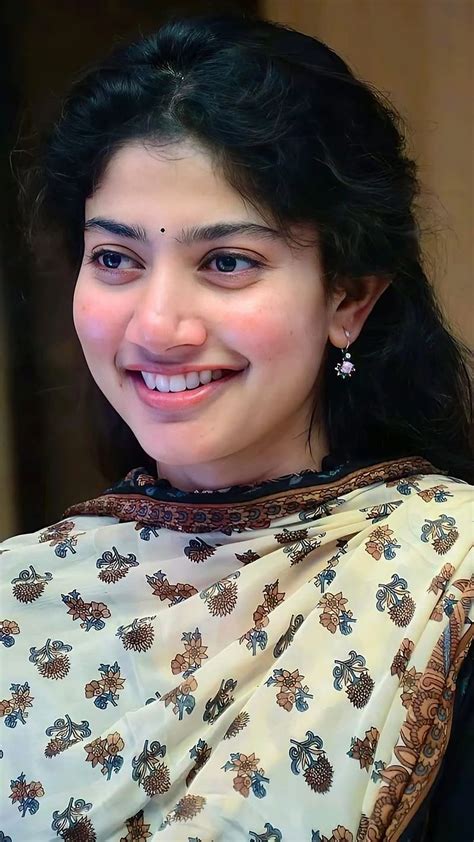 Sai Pallavi Face Portrait Actress Traditional Look Hd Phone
