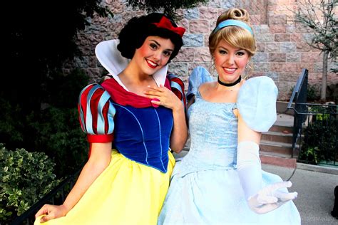 Snow White And Cinderella Ourdisneydays Flickr