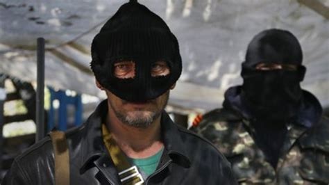ukraine crisis international monitors seized in sloviansk bbc news
