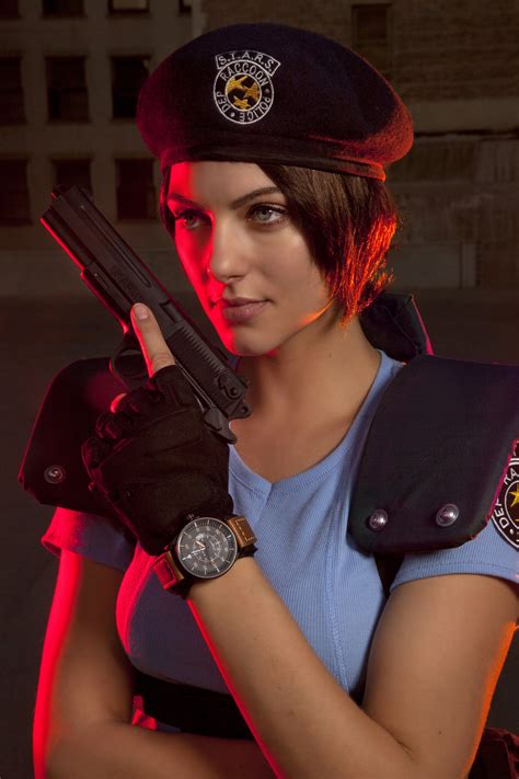 wrap your head around this jill valentine cosplay from jill valentine