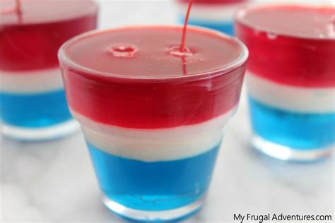 simple red white  blue jello cups perfect     july