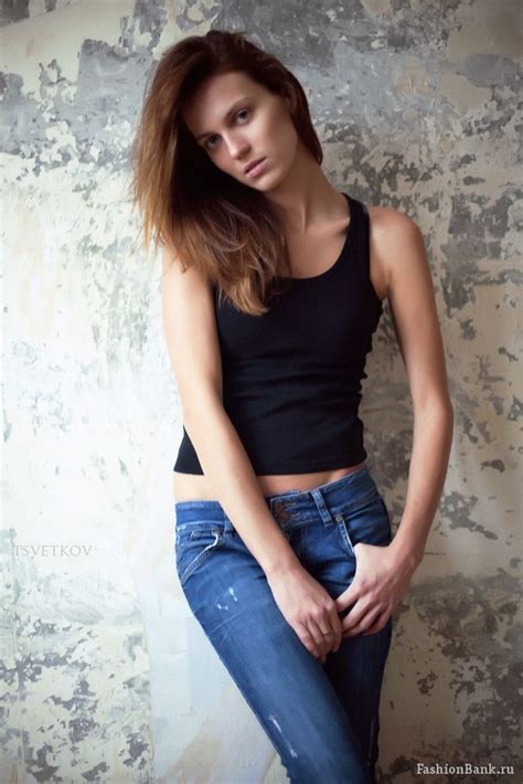 774 besten sexy girls in jeans bilder auf pinterest sexy jeans röhrenjeans und sommertrends