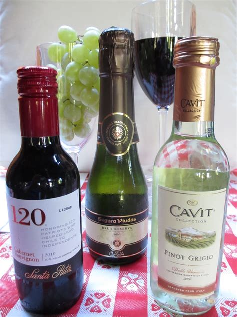 winebiznews mini bottles perfect  picnics