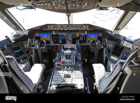 interior   cockpit   el al boeing   dreamliner