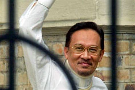 A Brief History Of Tun Mahathir And Anwar Ibrahims Strange Relationship