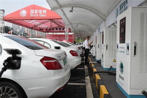 chinese electric cars  simply worthless industry body caixin global