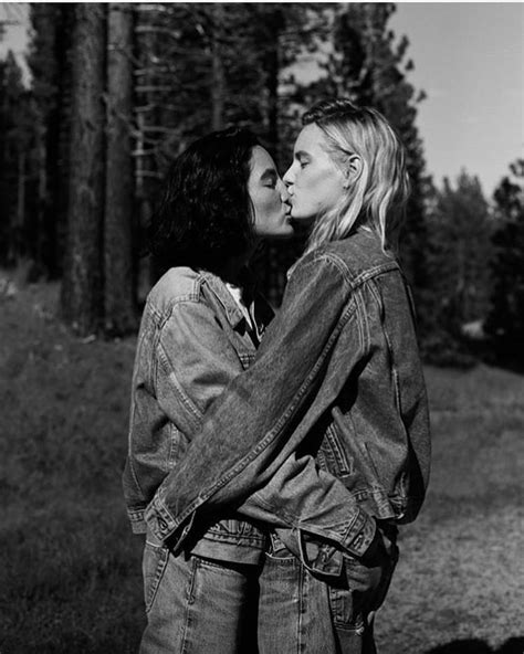 𝒄𝒐𝒔𝒆𝒕𝒕𝒆 and 𝒆𝒑𝒐𝒏𝒊𝒏𝒆 cute lesbian couples lesbian couple lesbian