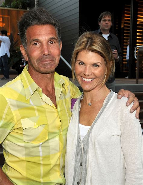 Source Says Lori Loughlin And Mossimo Giannulli Are